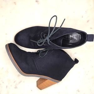 American Eagle Outfitters suede ankle boot